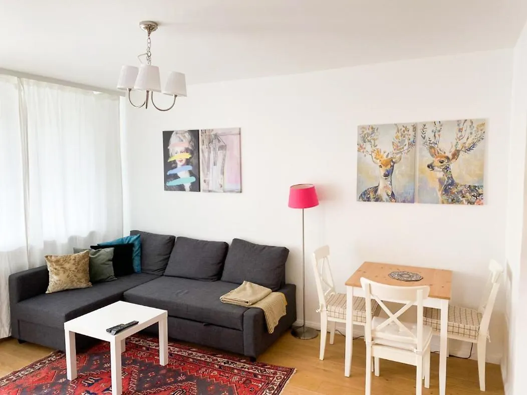 Lovely New Apartment, Central, Free Parking location